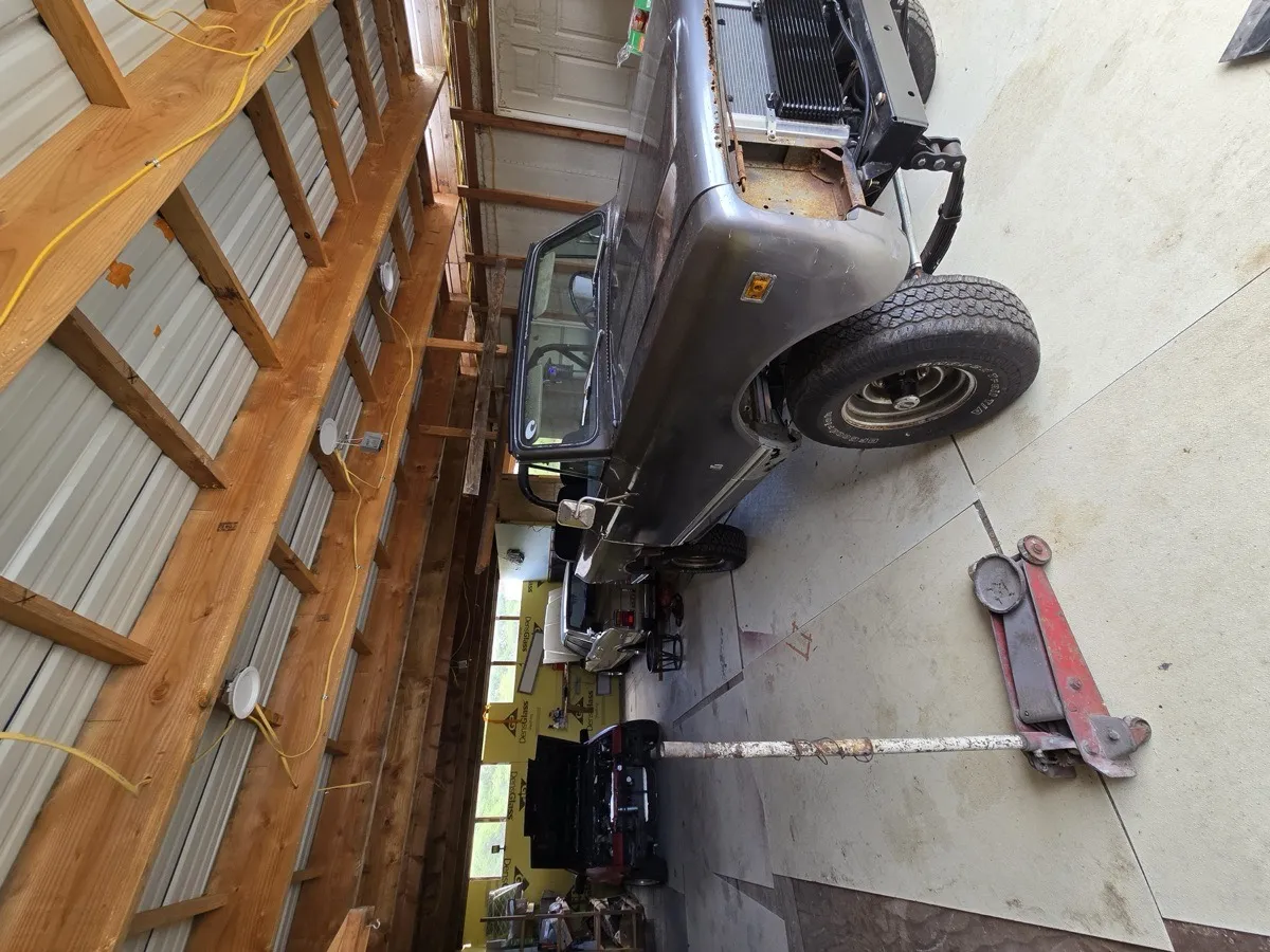 Vehicle storage garage